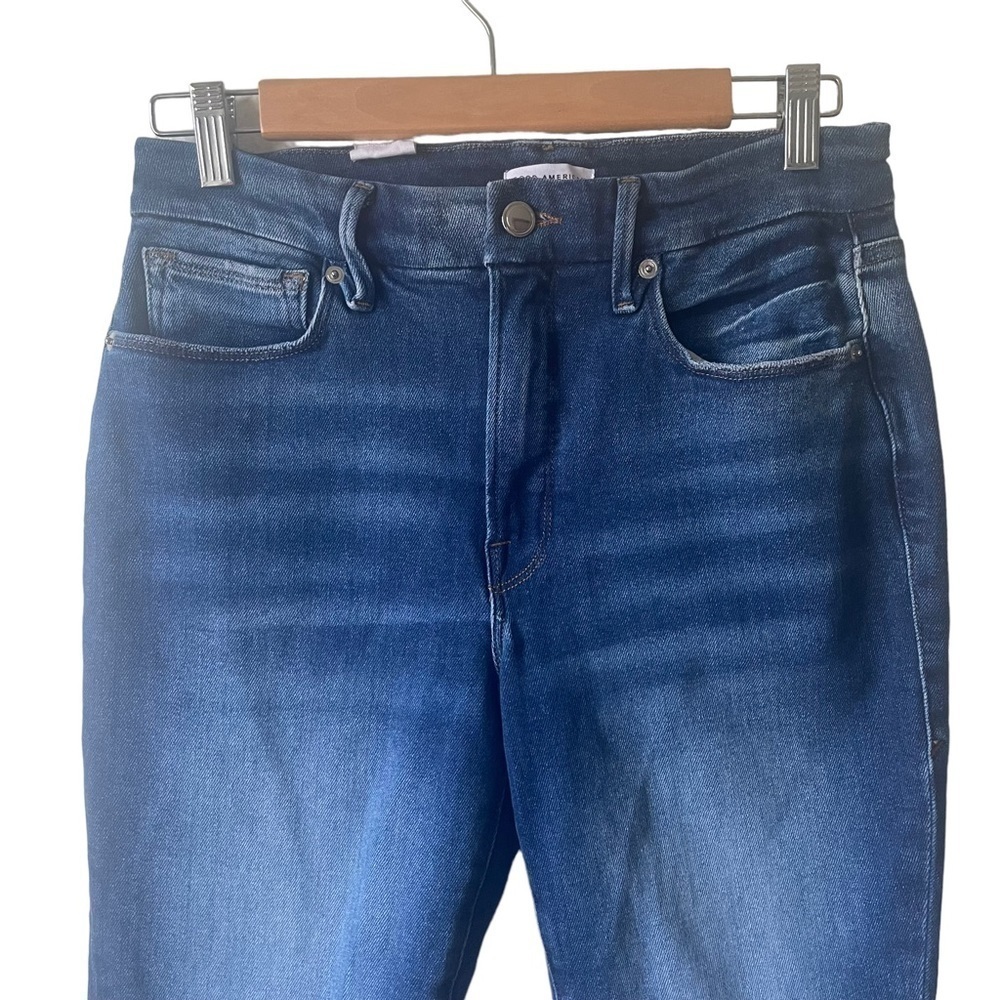 Good American Good Legs Crop Shadow Pockets in INDIGO008 Wash Size 10 / 30 NWOT - Picture 3 of 11
